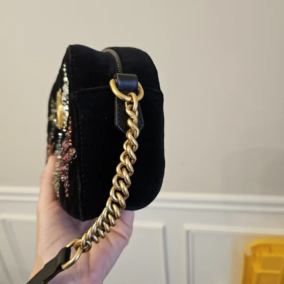 Gucci GG Marmont Velvet Camera Bag Star Crystal Embellished Black - Picture 6 of 16